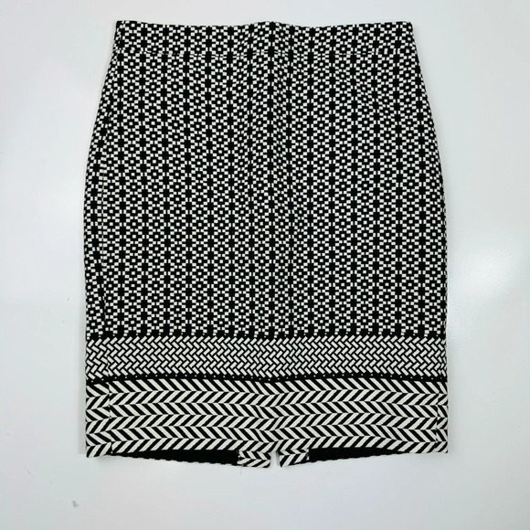 J. Crew White Chevron Straight Skirt Size 0 - Picture 2 of 10